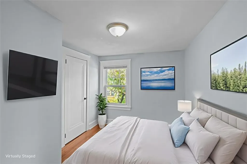 108 Pleasant View Road Warwick RI 02888