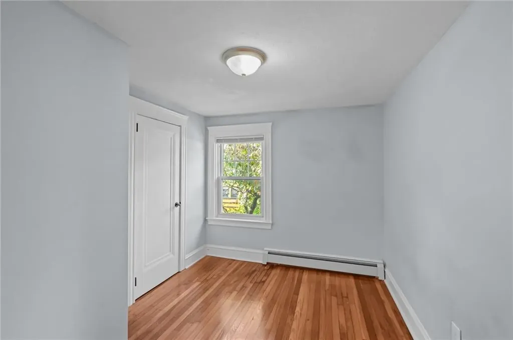 108 Pleasant View Road Warwick RI 02888