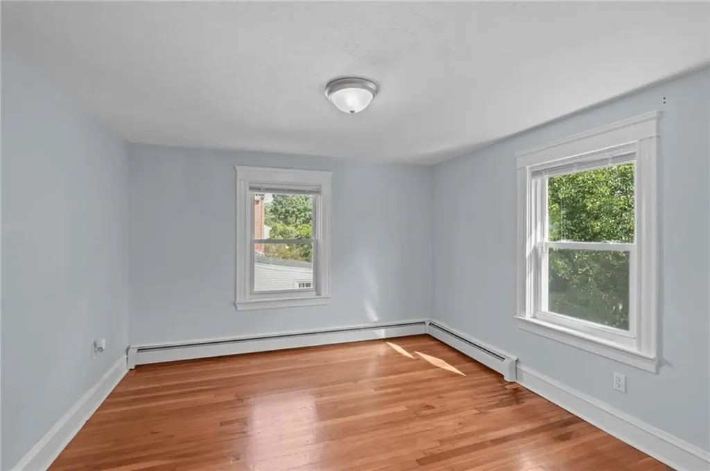 108 Pleasant View Road Warwick RI 02888