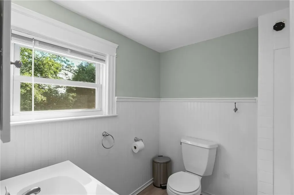 108 Pleasant View Road Warwick RI 02888