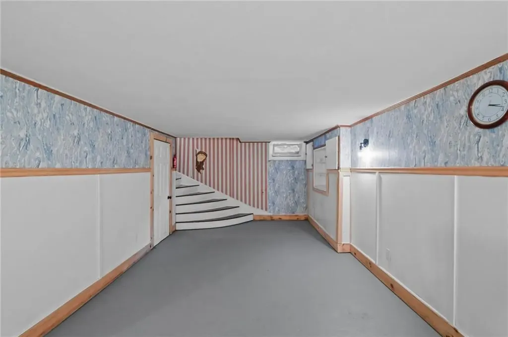 108 Pleasant View Road Warwick RI 02888