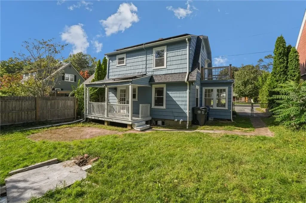 108 Pleasant View Road Warwick RI 02888