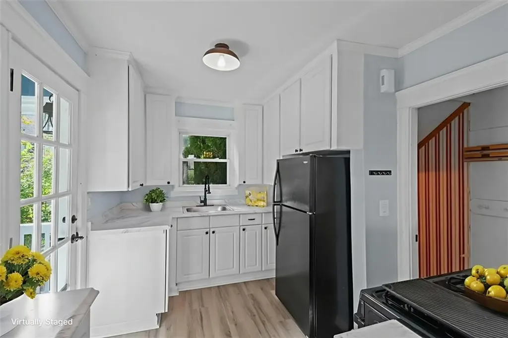 108 Pleasant View Road Warwick RI 02888
