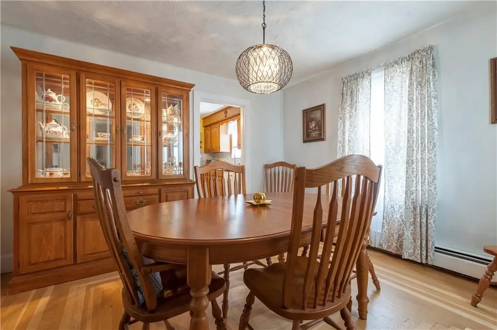 185 Hunts Avenue Pawtucket RI 02861