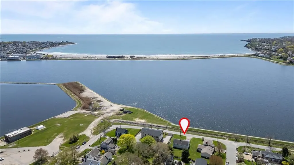 78 Ellery Road Newport RI 02840