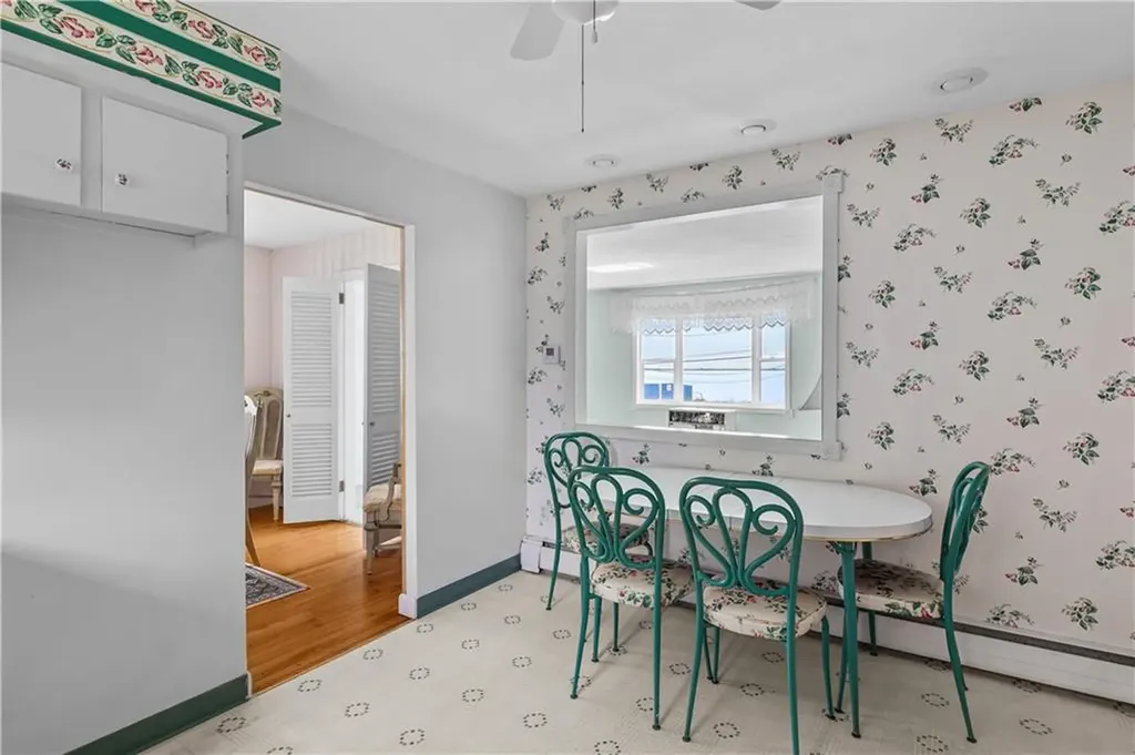 78 Ellery Road Newport RI 02840