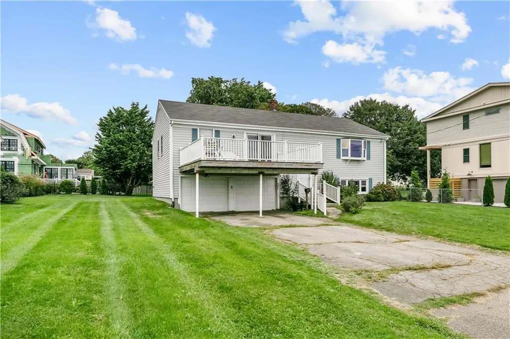 78 Ellery Road Newport RI 02840