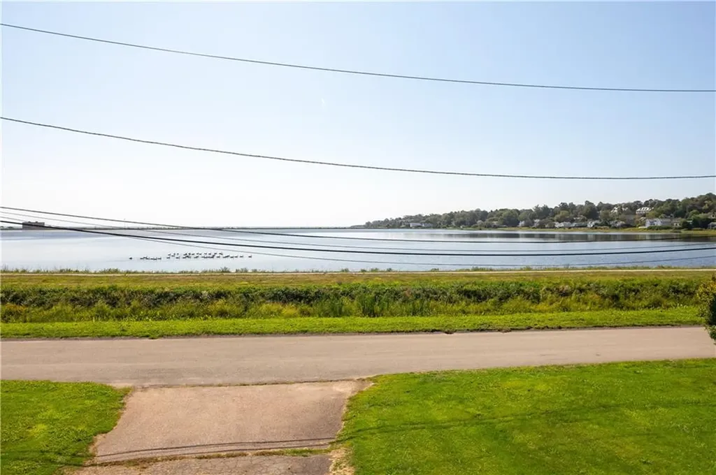 78 Ellery Road Newport RI 02840