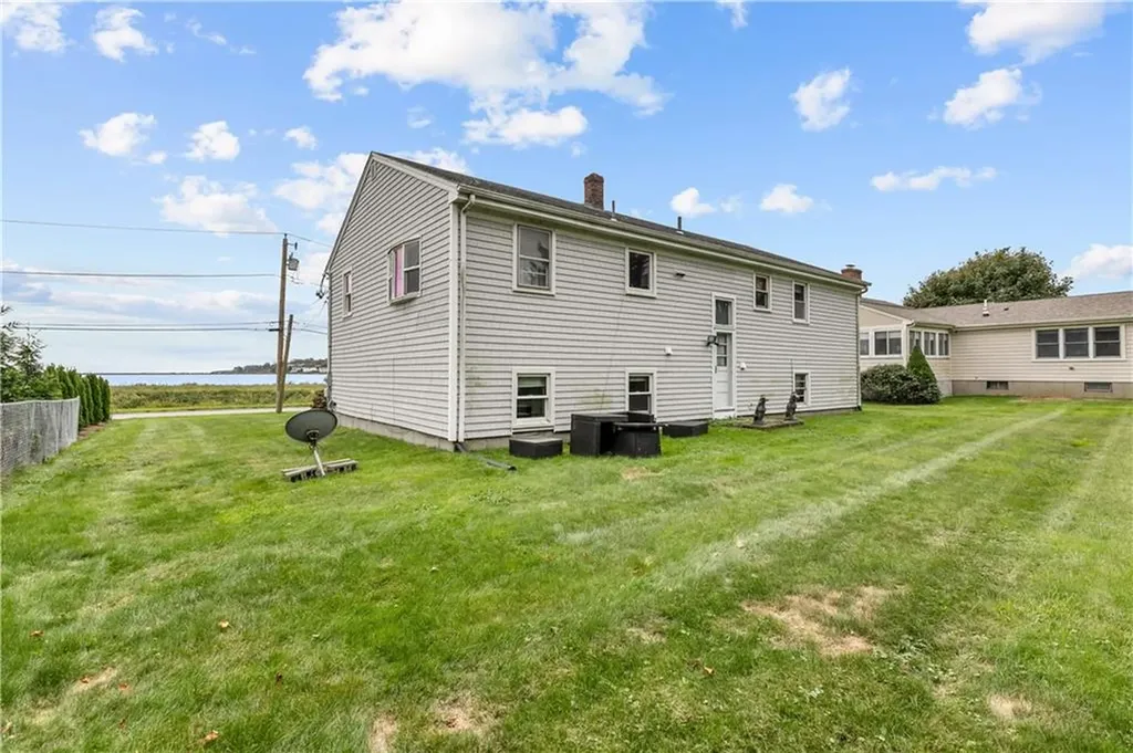 78 Ellery Road Newport RI 02840
