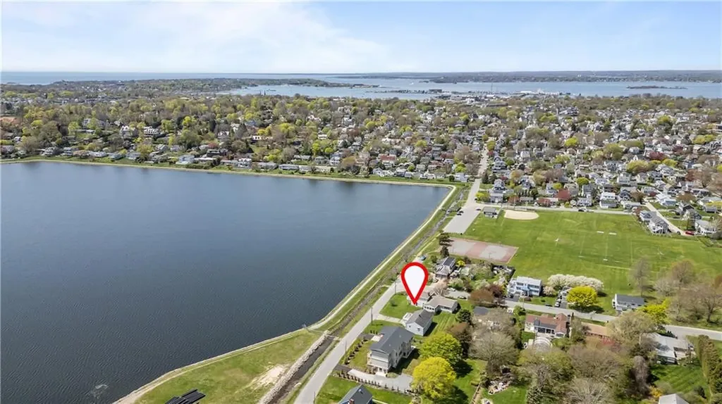 78 Ellery Road Newport RI 02840