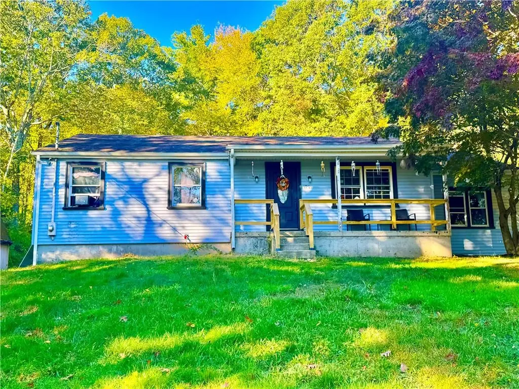 198 Colvintown Road Coventry RI 02906