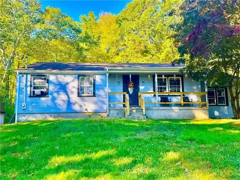 198 Colvintown Road Coventry RI 02906