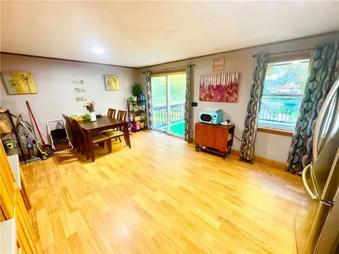 198 Colvintown Road Coventry RI 02906