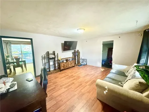 198 Colvintown Road Coventry RI 02906