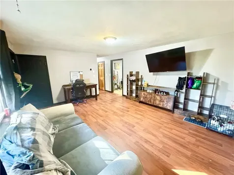 198 Colvintown Road Coventry RI 02906