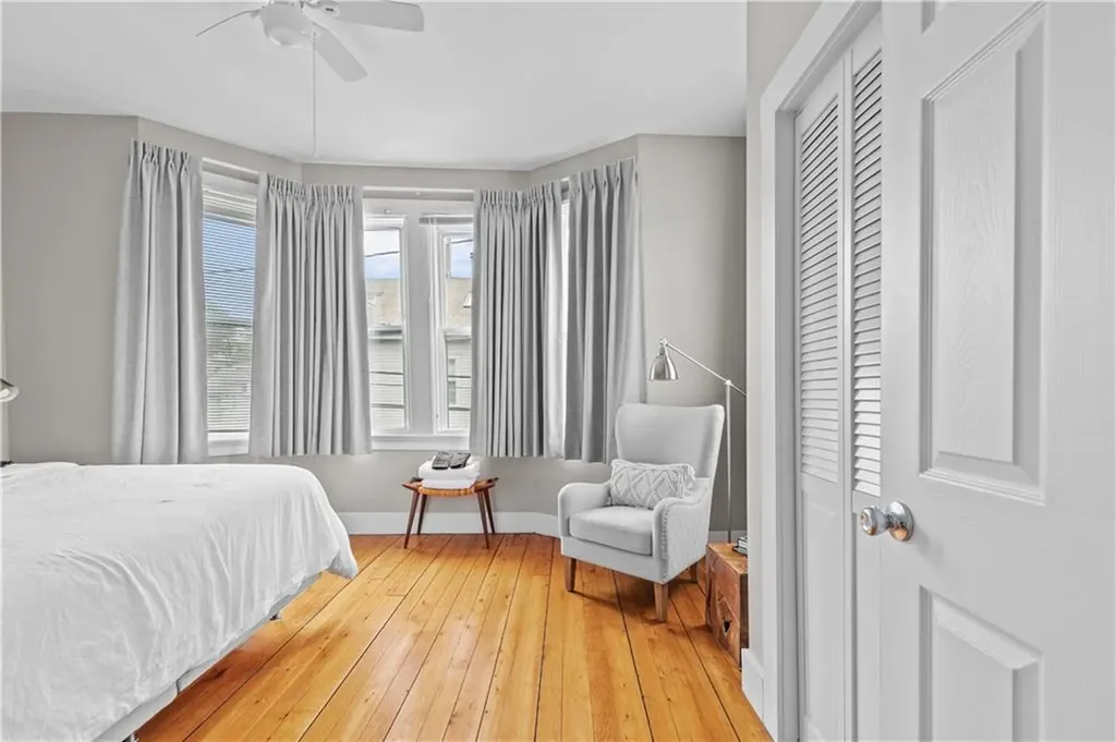 491 493 Thames Street Newport RI 02840