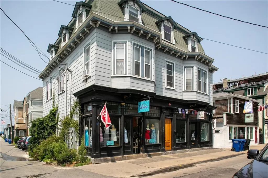 491 493 Thames Street Newport RI 02840