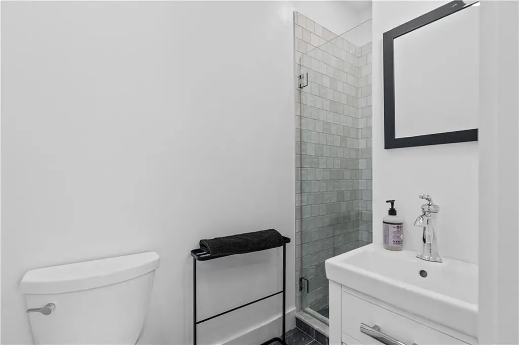 491 493 Thames Street Newport RI 02840