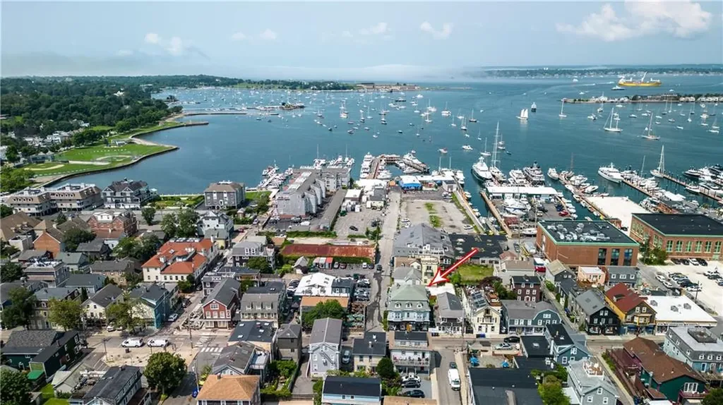 491 493 Thames Street Newport RI 02840