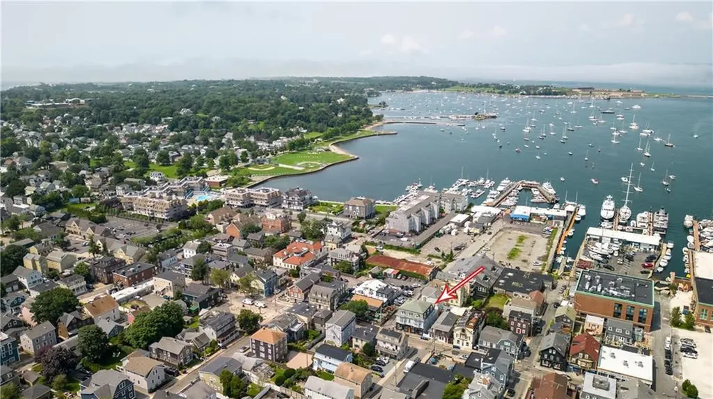 491 493 Thames Street Newport RI 02840