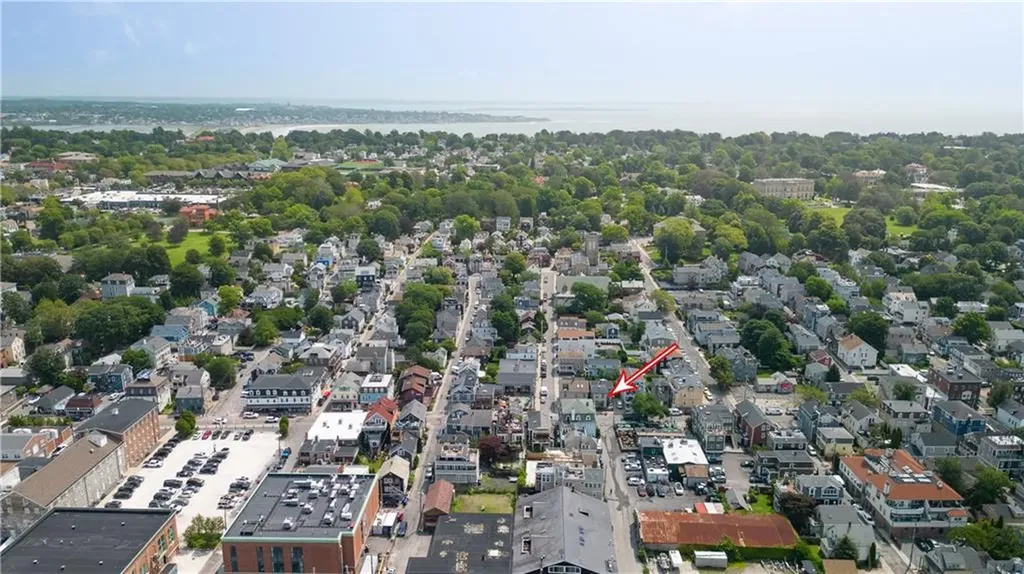 491 493 Thames Street Newport RI 02840