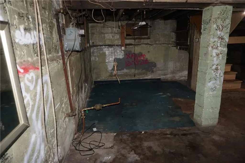 208 California Avenue Providence RI 02905