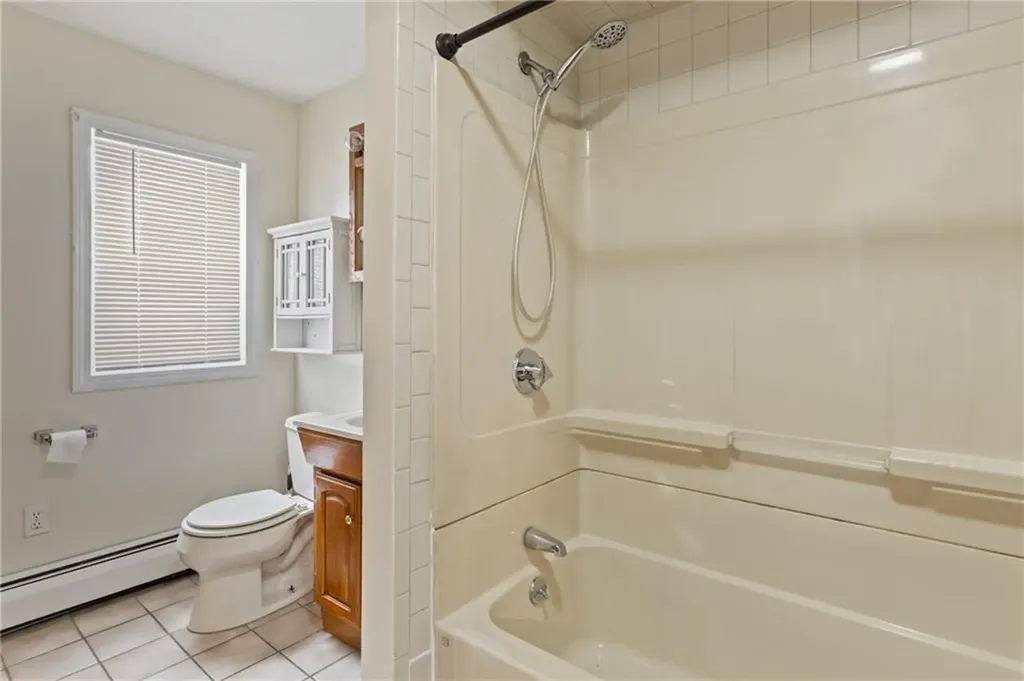 1674 1670 Main Street West Warwick RI 02893