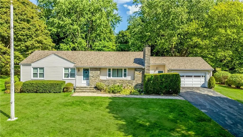 6 Wabasso Terrace Middletown RI 02842