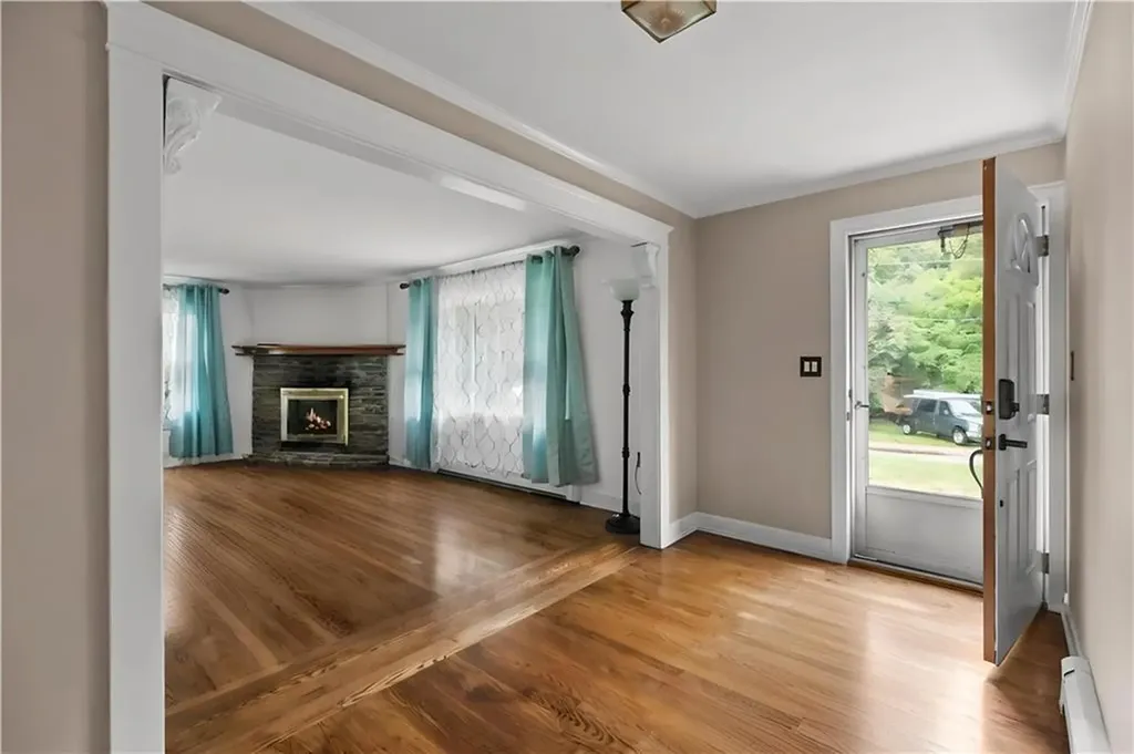 6 Wabasso Terrace Middletown RI 02842