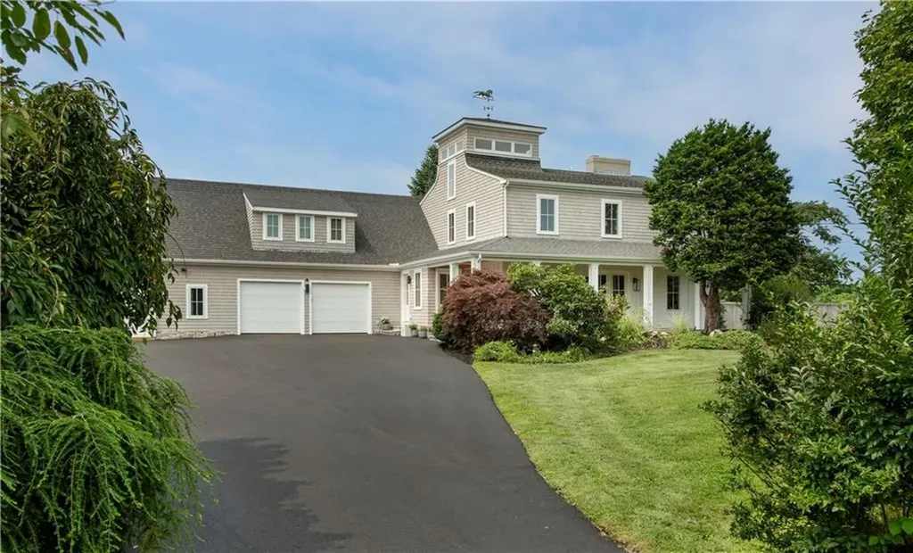 2040 East Main Road Portsmouth RI 02871