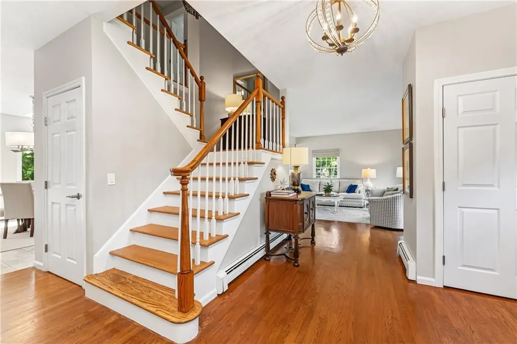 19 Evergreen Street Barrington RI 02806