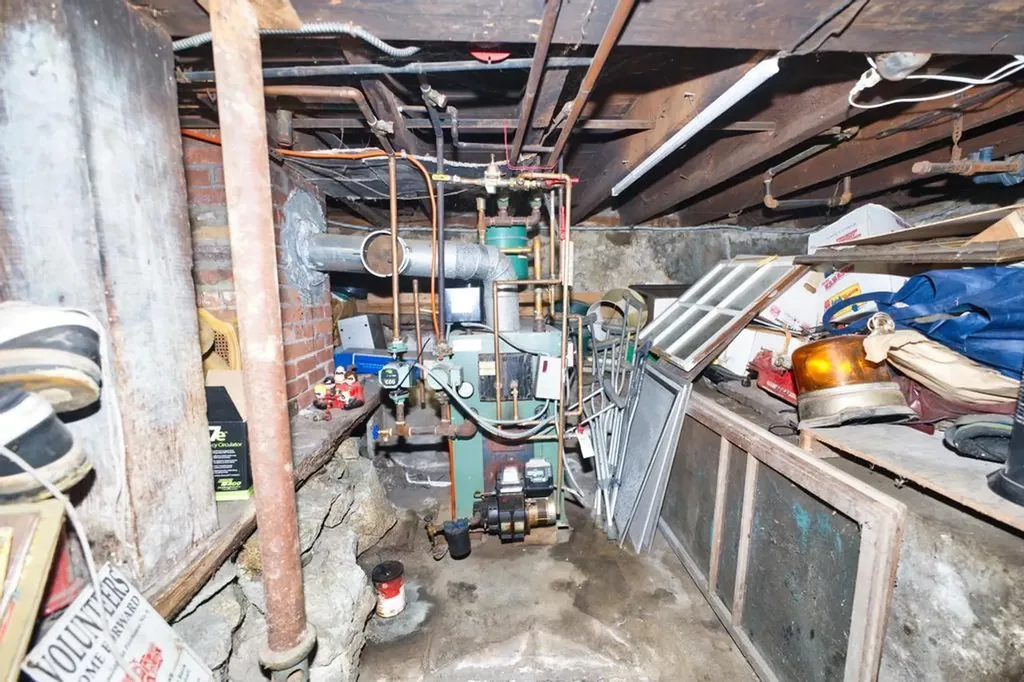 898 Main Road Tiverton RI 02878