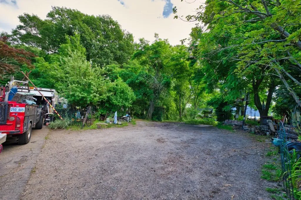 898 Main Road Tiverton RI 02878