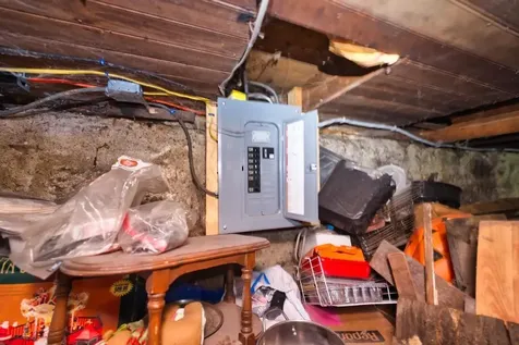 898 Main Road Tiverton RI 02878