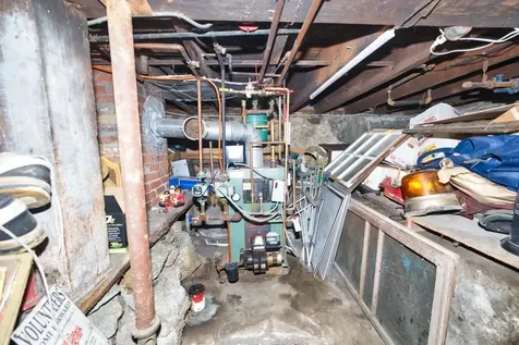 898 Main Road Tiverton RI 02878