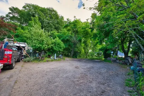 898 Main Road Tiverton RI 02878