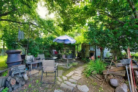 898 Main Road Tiverton RI 02878