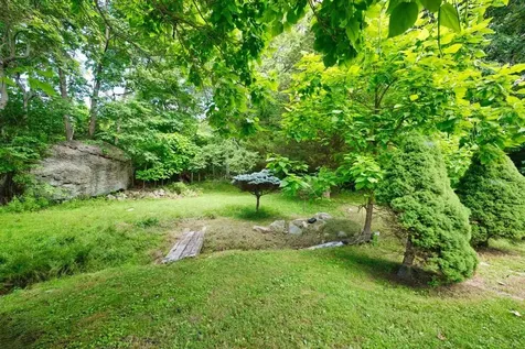 896 Main Road Tiverton RI 02878