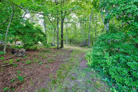 896 Main Road Tiverton RI 02878