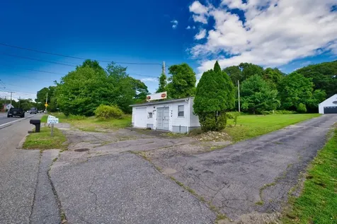 896 Main Road Tiverton RI 02878