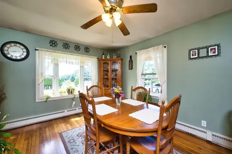 896 Main Road Tiverton RI 02878