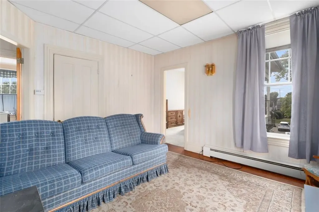 252 Evergreen Street Pawtucket RI 02861