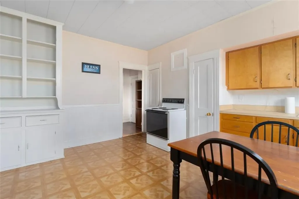 252 Evergreen Street Pawtucket RI 02861