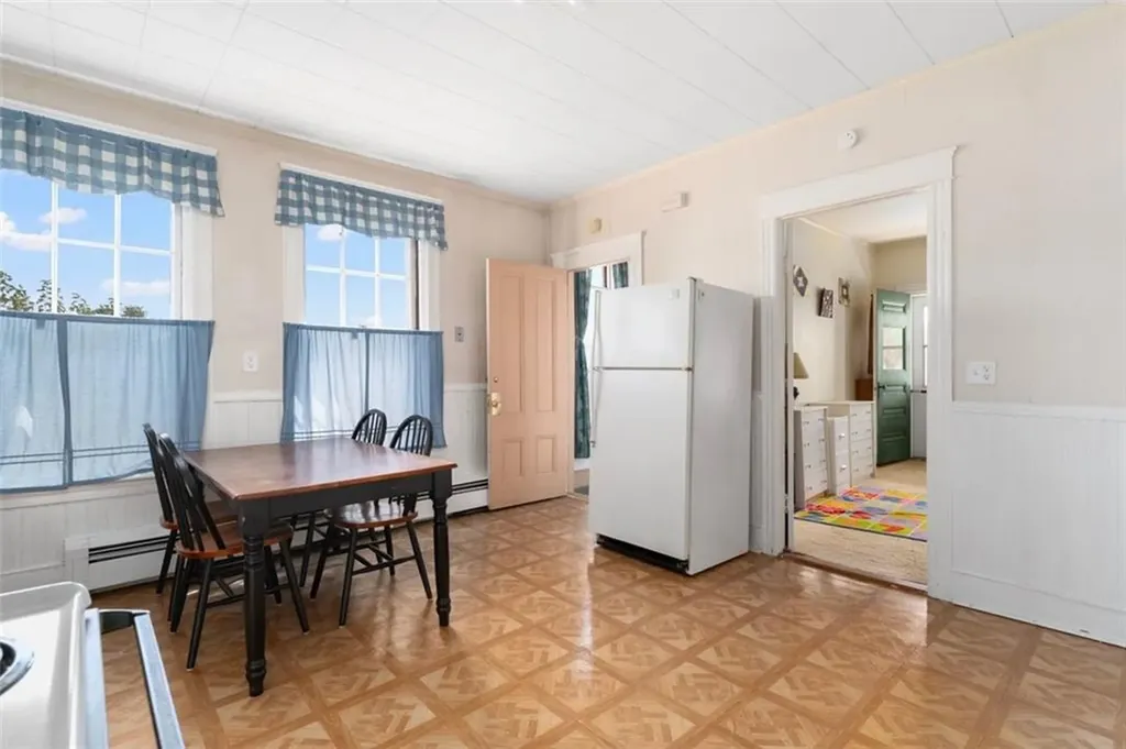 252 Evergreen Street Pawtucket RI 02861