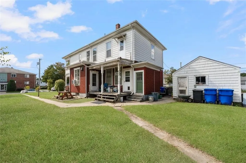 252 Evergreen Street Pawtucket RI 02861