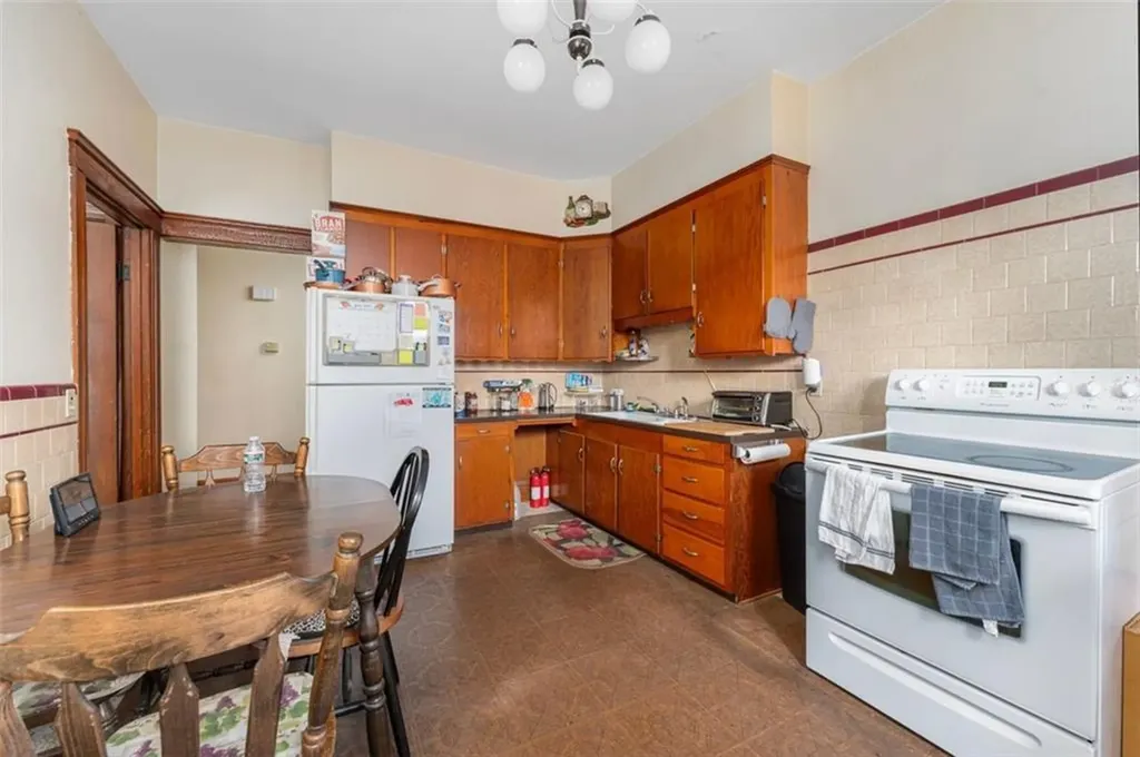 252 Evergreen Street Pawtucket RI 02861