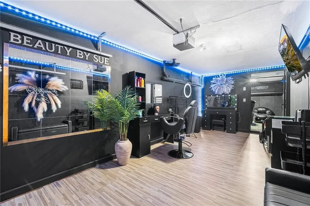 10 Burleigh Street Providence RI 02904