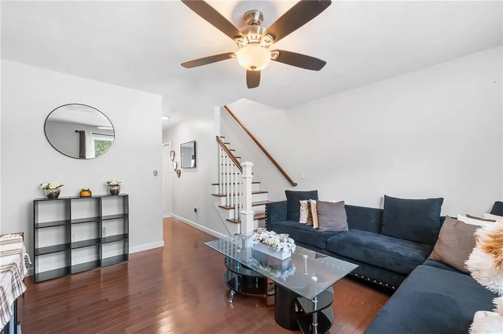 10 Burleigh Street Providence RI 02904