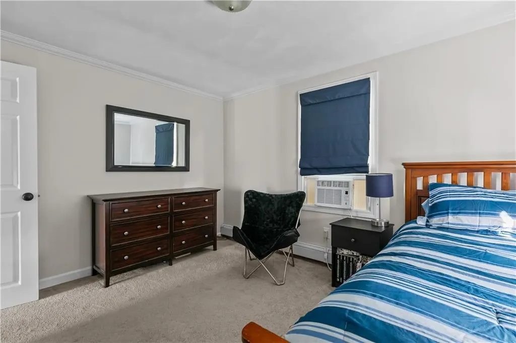 62 Beachmount Avenue Bristol RI 02809