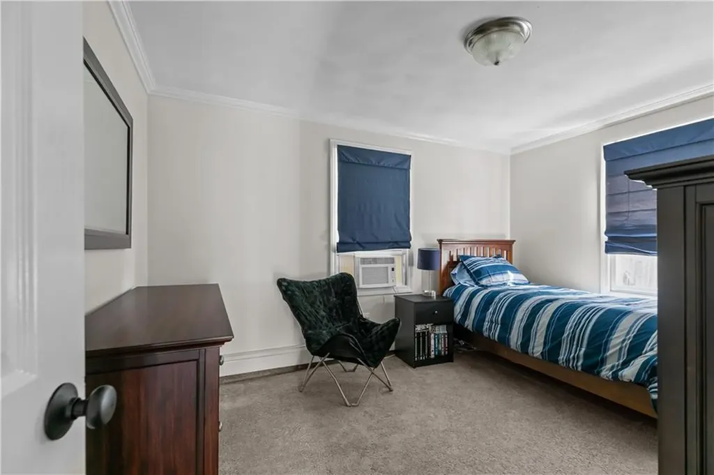 62 Beachmount Avenue Bristol RI 02809